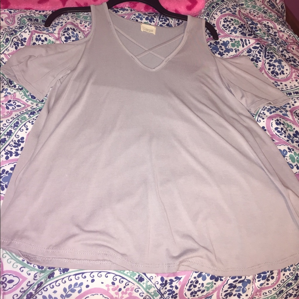 Short sleeve cross over top