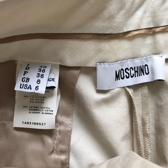 Moschino Pleated Shorts - Picture 3 of 5