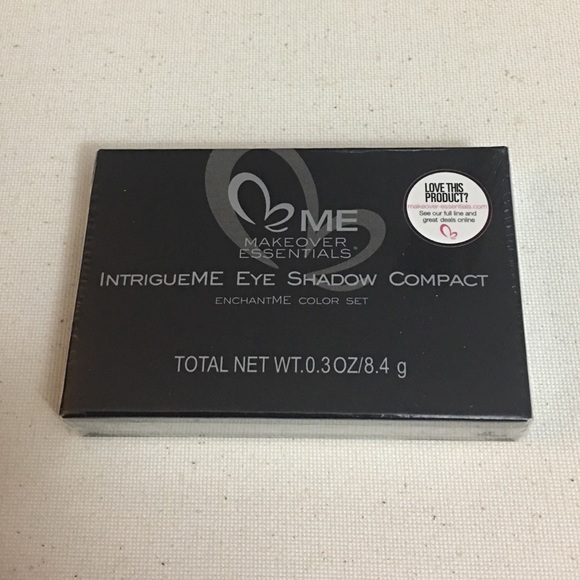 IntrigueMe EyeShadow Free with $50 purchase - Picture 2 of 4