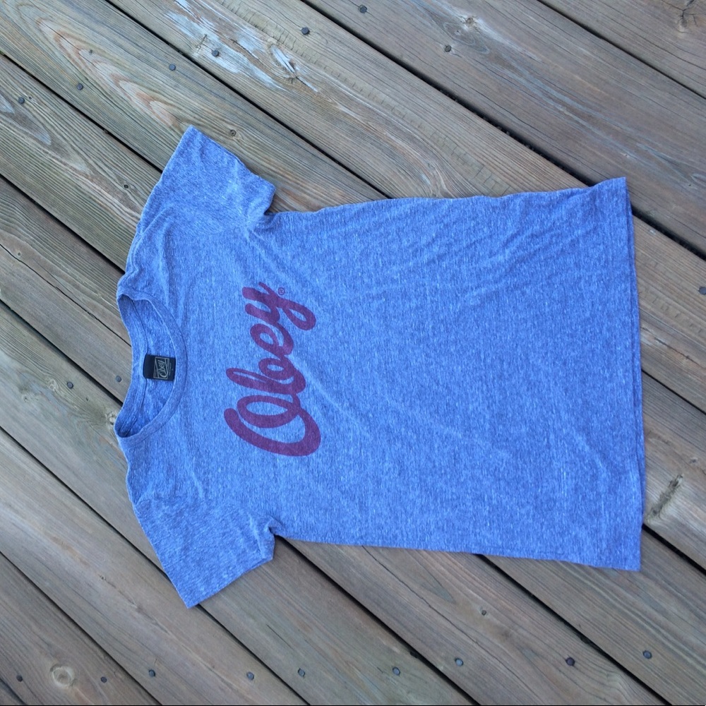 Obey tshirt