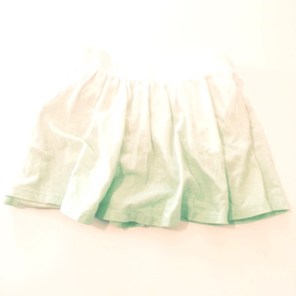EUC Old Navy Ombre Skort