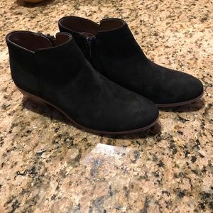 Sam Edelman petty black suede bootie size 7
