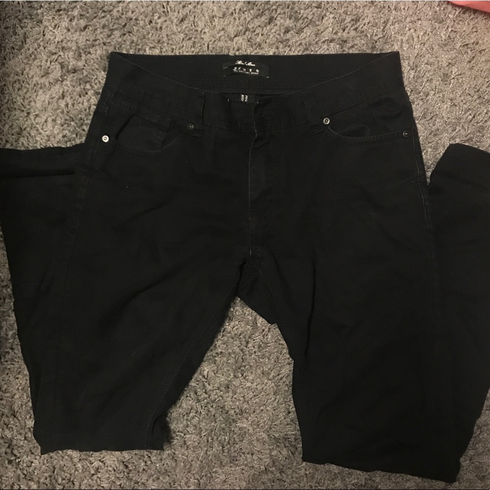 Straight fit black pants