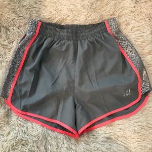 VICTORIAS SECRET PINK WORKOUT SHORTS. XS