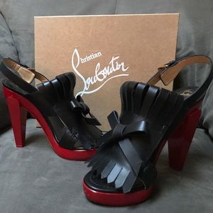 2017 Leather Open-Toe Christian Louboutin Heel