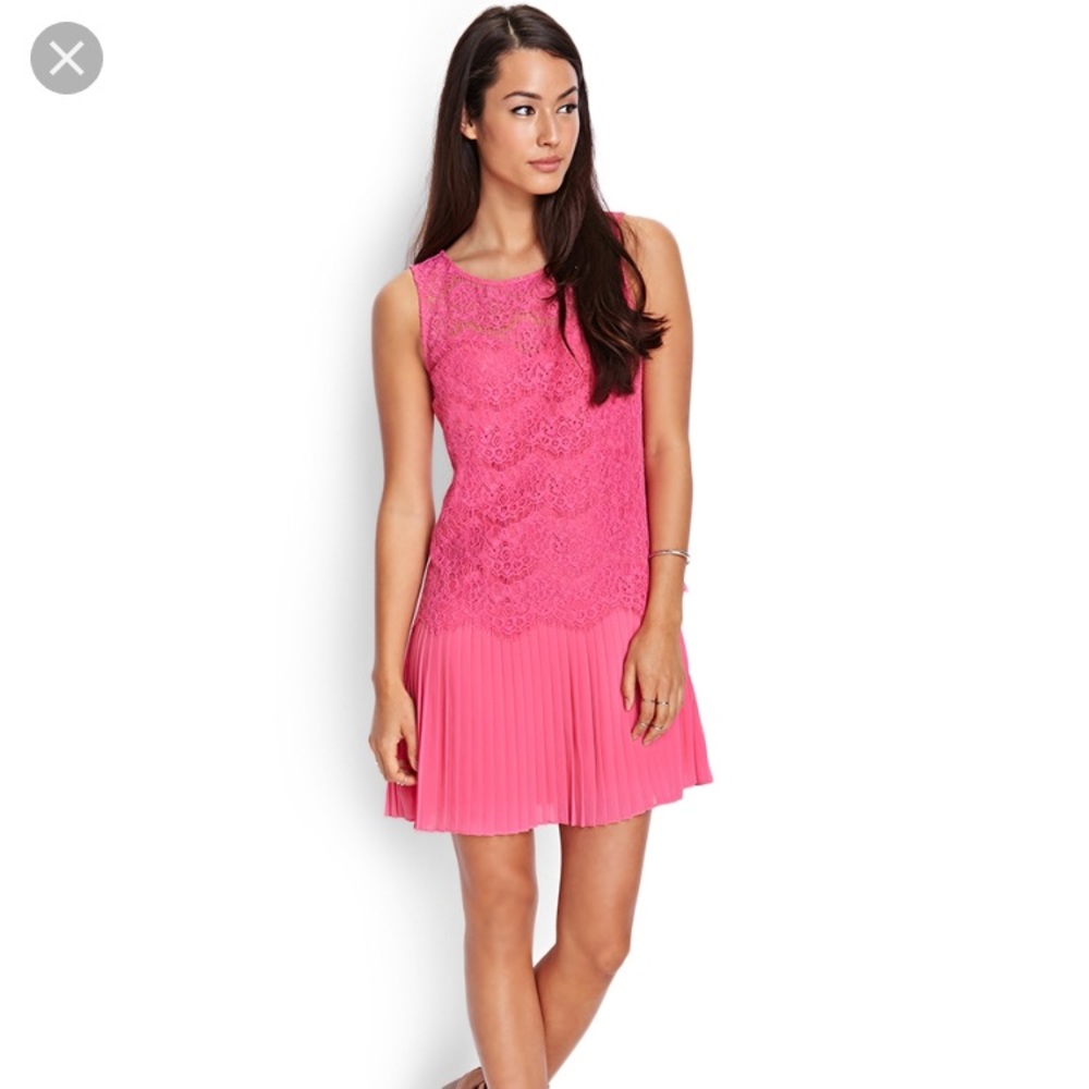 NWT Forever21 Lovely Lace Pleated shift dress