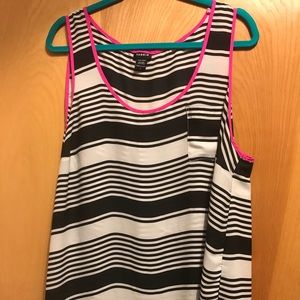 Black & white striped w/neon pink accent top SZ 2