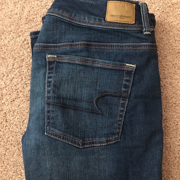 American Eagle, boot cut jeans. Size 8 - Picture 1 of 3