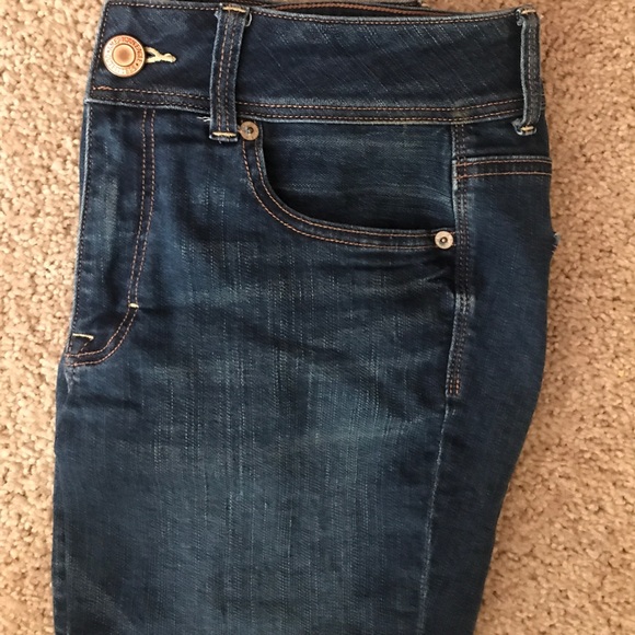 American Eagle, boot cut jeans. Size 8 - Picture 2 of 3