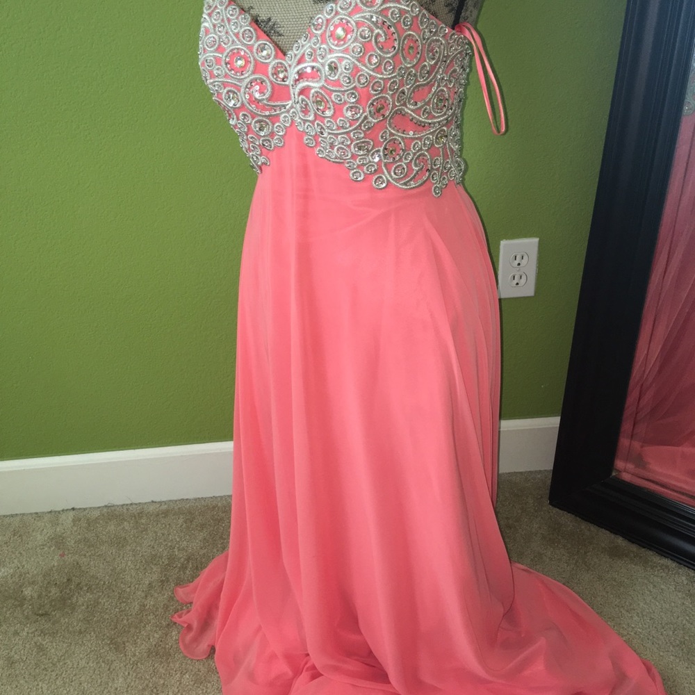Sherri Hill Prom Dress