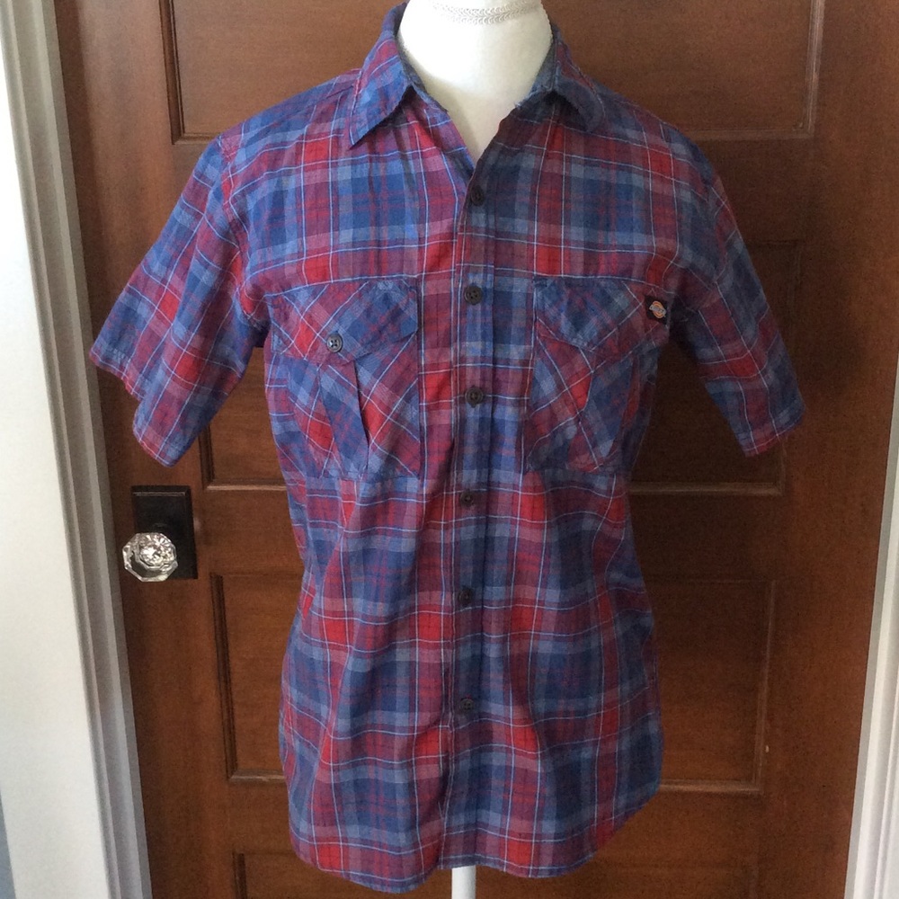 Men’s Dickies shirt