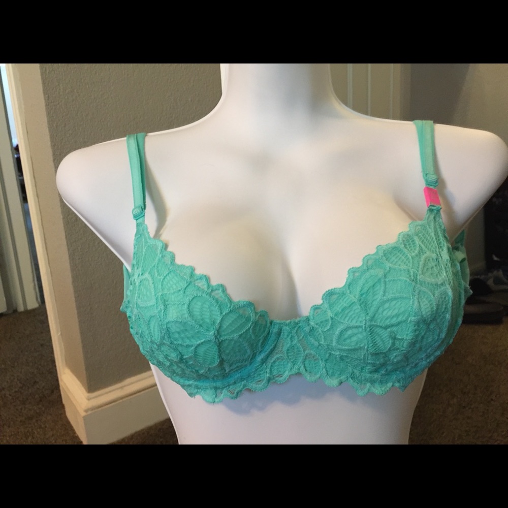 Brand new bra great for Christmas or birthdays!