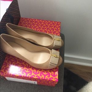 Tory Burch Tan wedges