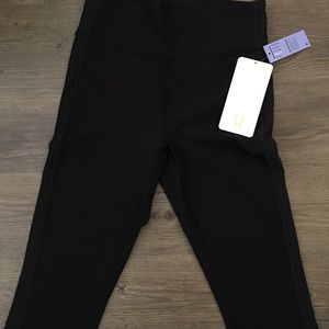 Lululemon Squad Goal Crop NWT
