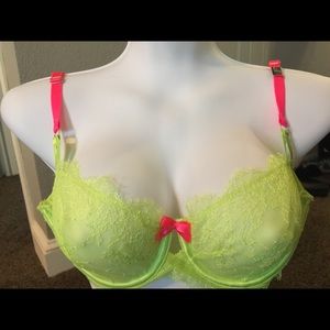 Brand new bra great for Christmas or birthdays!