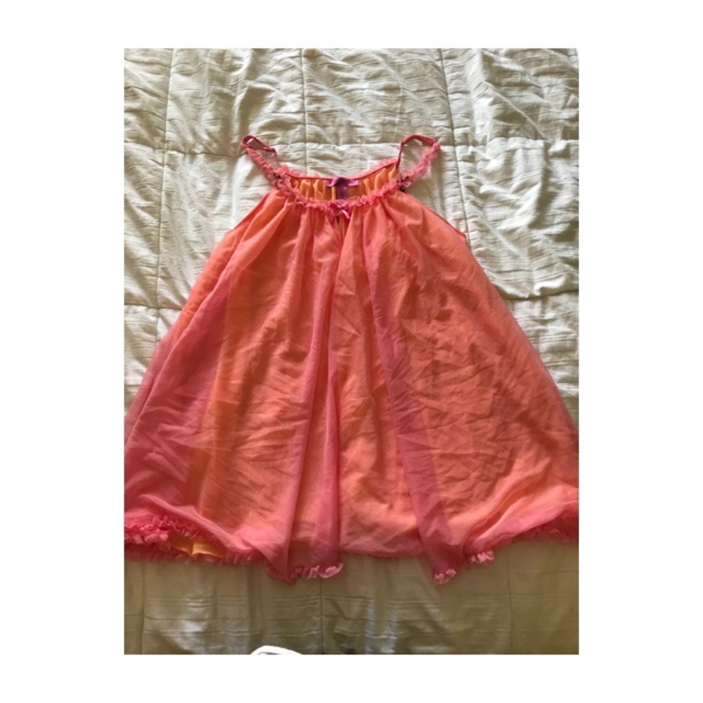 Cute Betsy Johnson nightgown