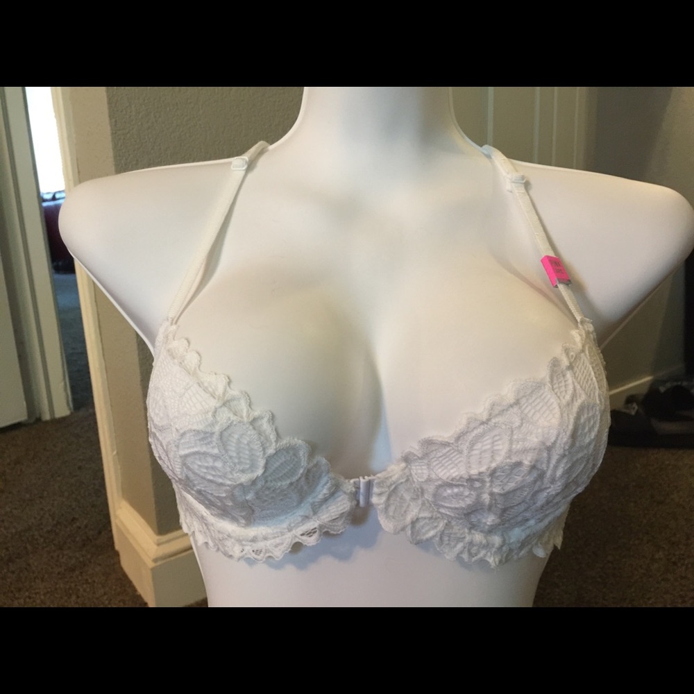 Brand new bra great for Christmas or birthdays!