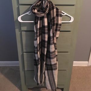 Women's J crew wool plaid scarf