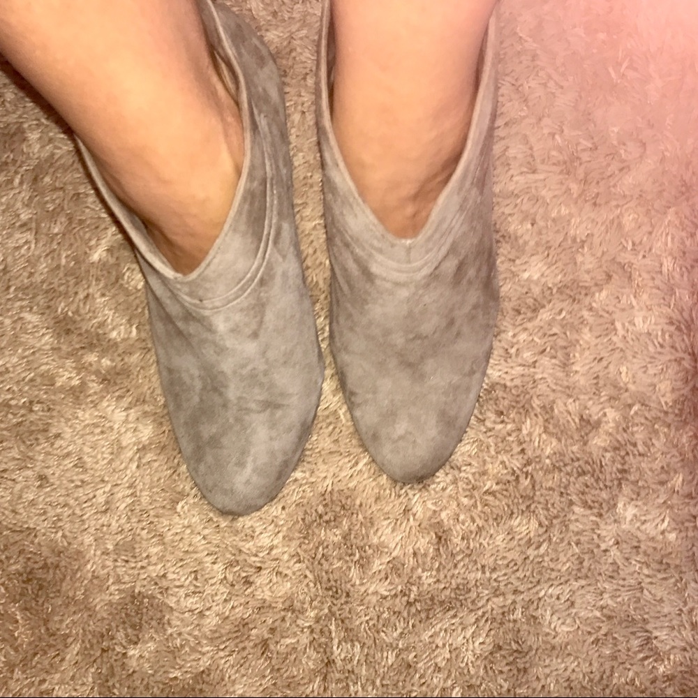 Jessica Simpson Booties - Picture 6 of 8