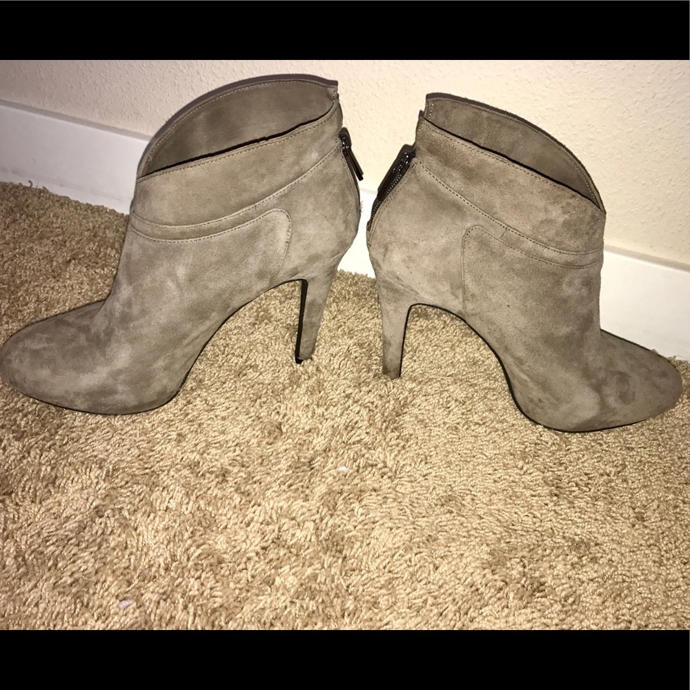 Jessica Simpson Booties - Picture 4 of 8
