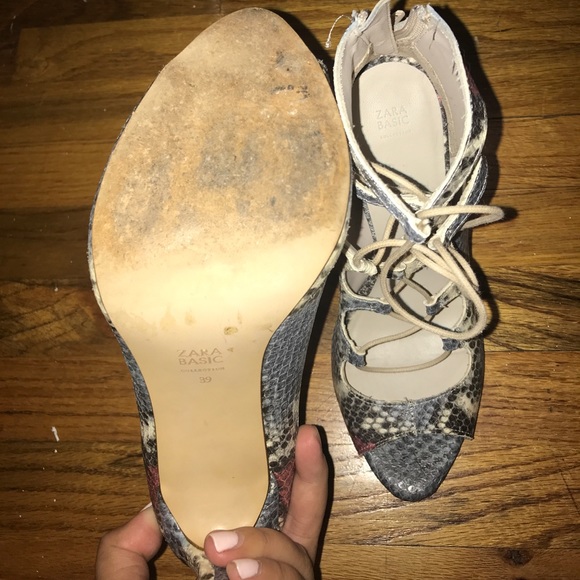 Zara basics heels-  size 39 - Picture 3 of 3