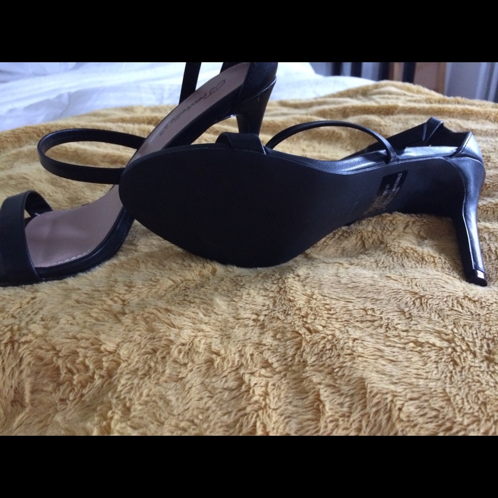 Sandals - Picture 2 of 2