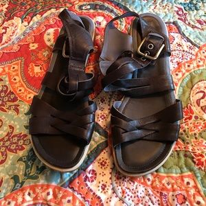 Beautiful Ecco brand brown leather sandals! Sz 41
