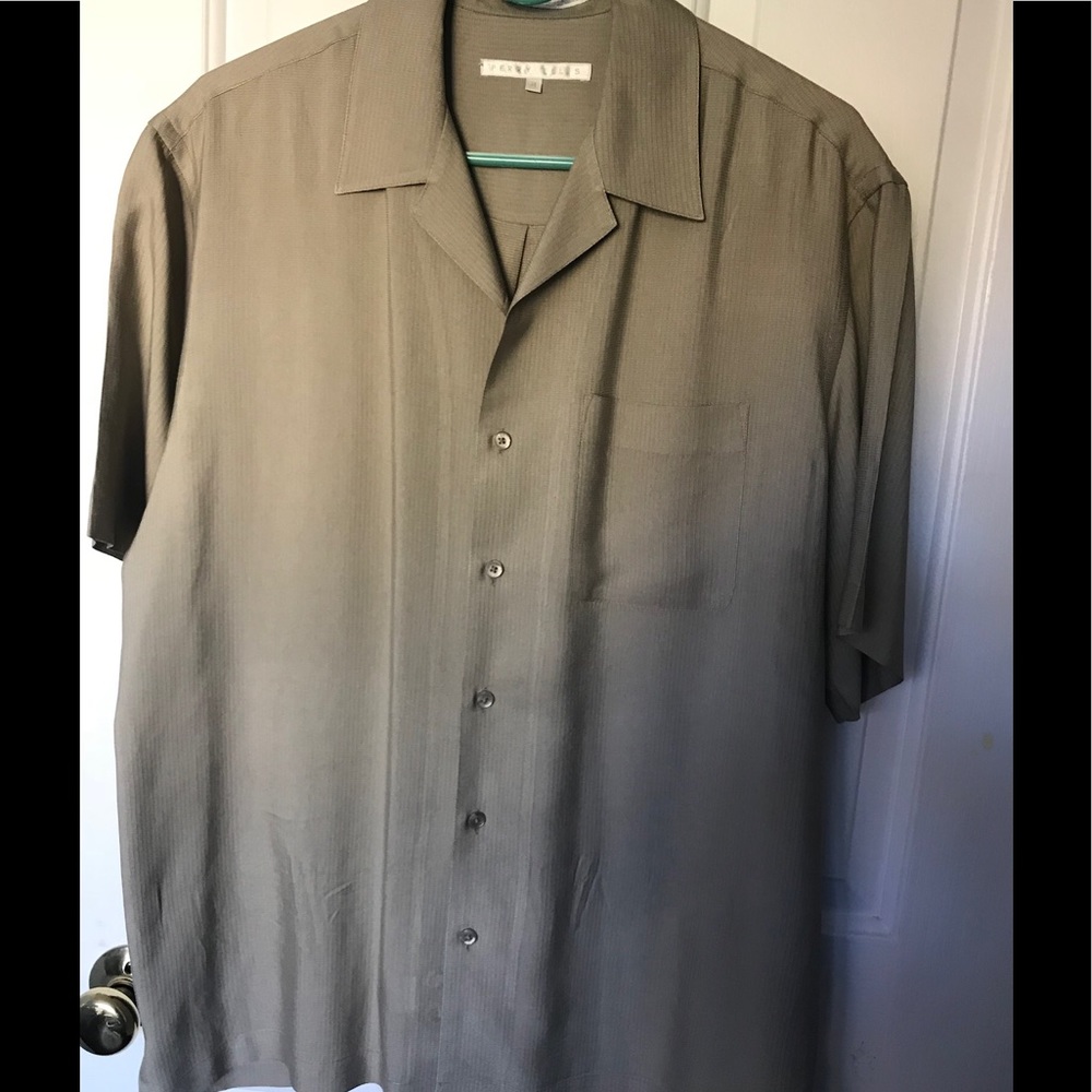 Perry Ellis button down short sleeve