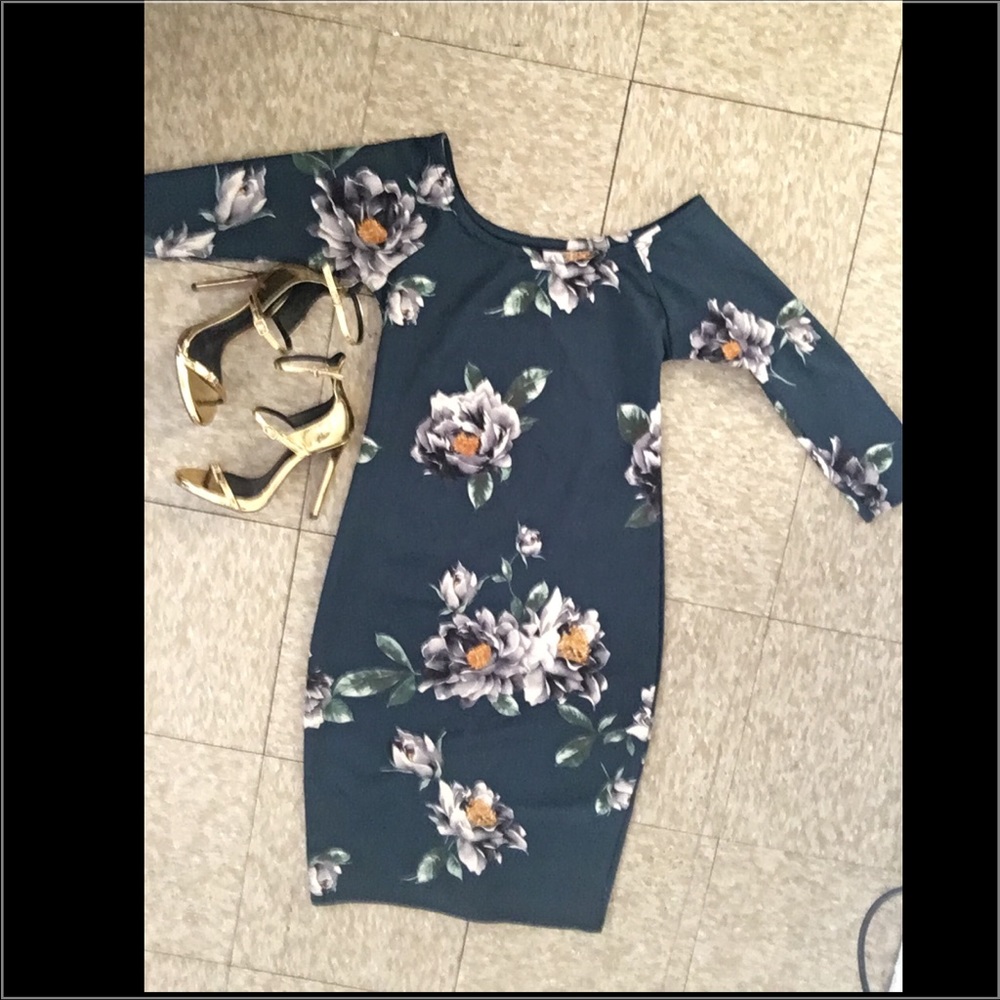Floral off the shoulder long sleeve dress