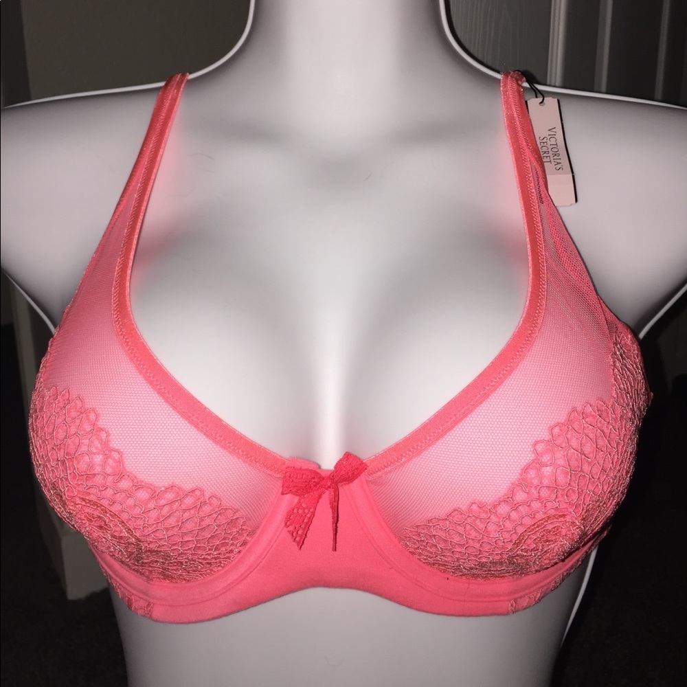 Brand new bra great for Christmas or birthdays!