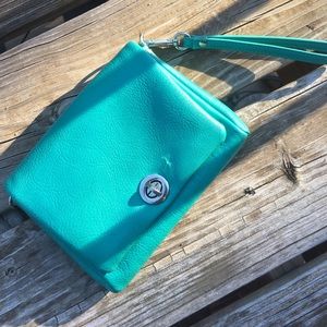 clutch purse