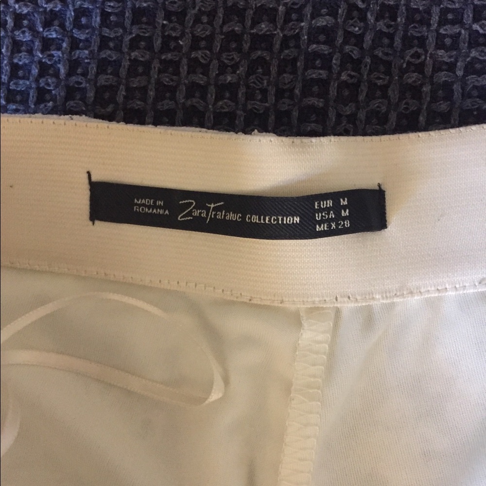 ❌SOLD❌ Zara White Lace Shorts - Picture 4 of 5