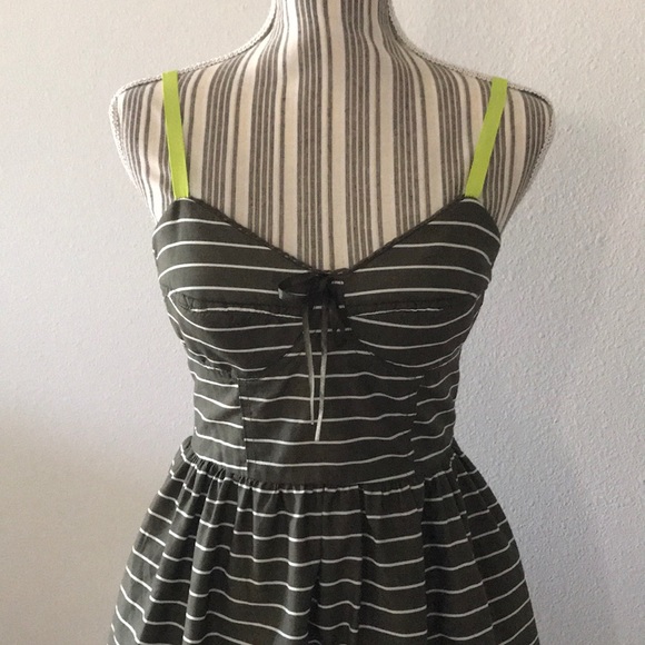 Mossimo Women’s Spaghetti Strap Corset Green Dress - Picture 3 of 7