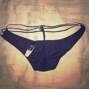 Victoria’s Secret v-string panties Victoria’s Secret v-string panties
