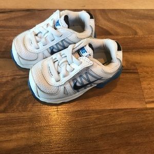 Little boys Nike tennis shoe