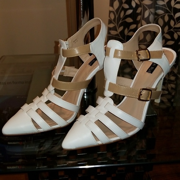 Heels - Picture 1 of 4