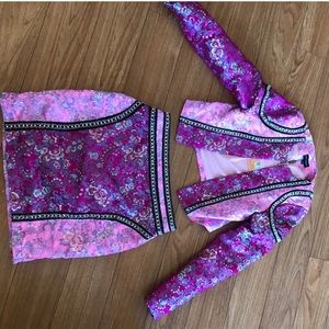 Super cute Skirt and jacket 🛍