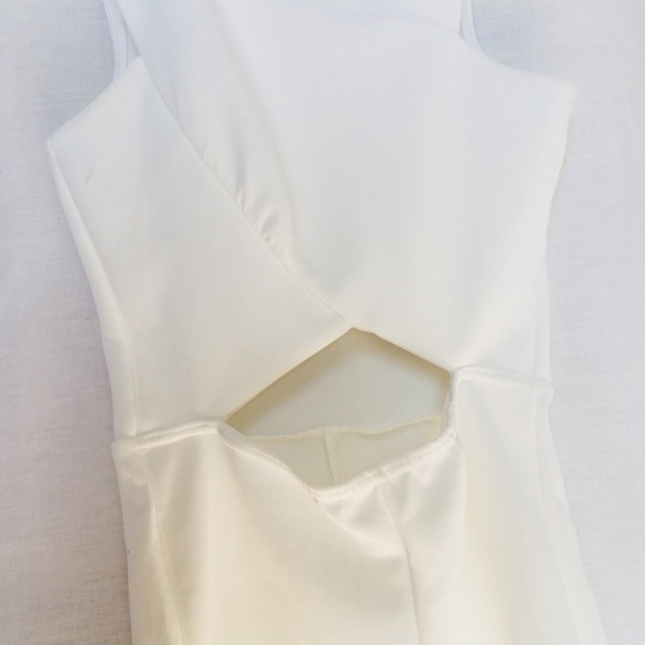 -SOLD- White romper with stomach cut out - Picture 2 of 5