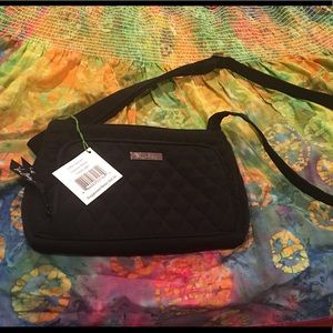 Vera Bradley crossbody black Little Hipster- NWT! Vera Bradley crossbody black Little Hipster- NWT!