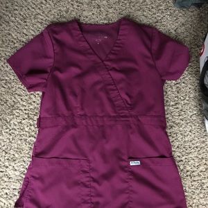 Greys anatomy wine colored Medium scrub top