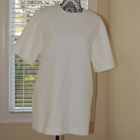 Women’s dress - Picture 3 of 5