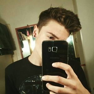 Meet your Posher, Branden