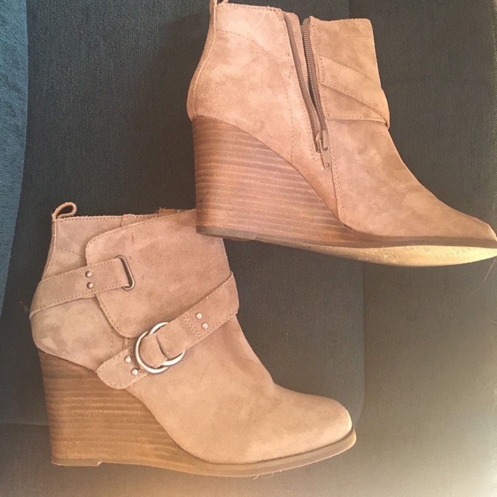 Lucky brand boots