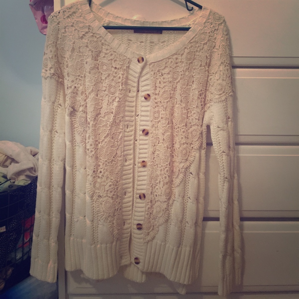 Lace sweater. Finn & Clover