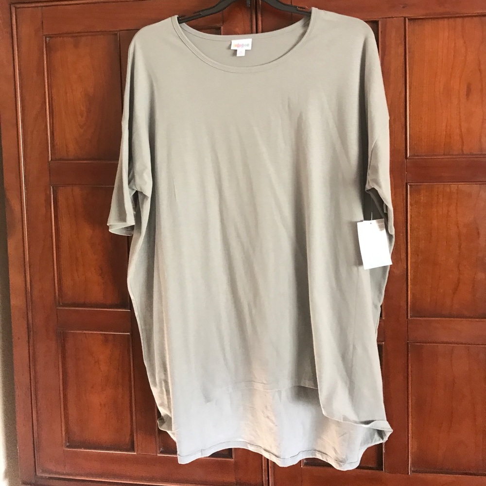 Short sleeve pullover shirt