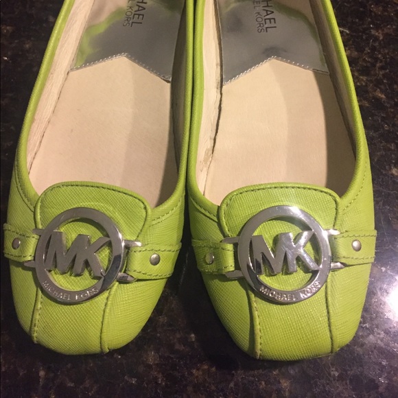 Lime green Michael Kors Fulton flats ! - Picture 5 of 8