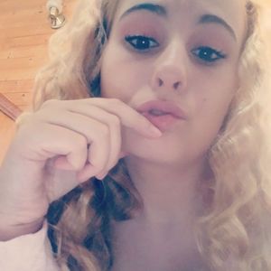 Meet your Posher, Cassie