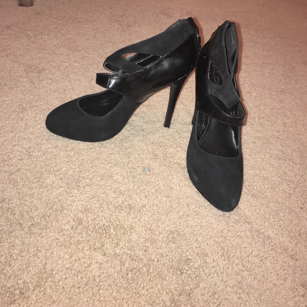 Black heels