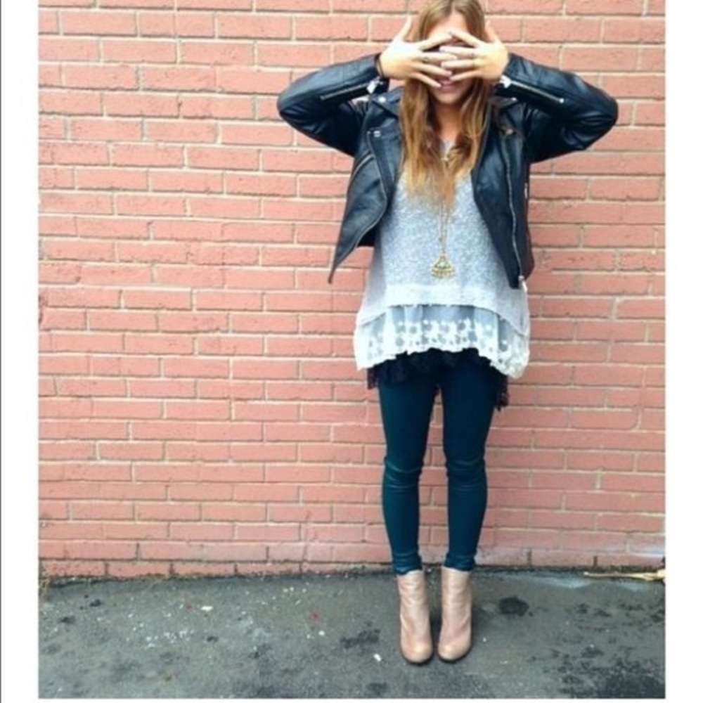 Qued London Cream Lace Bottom Sweater