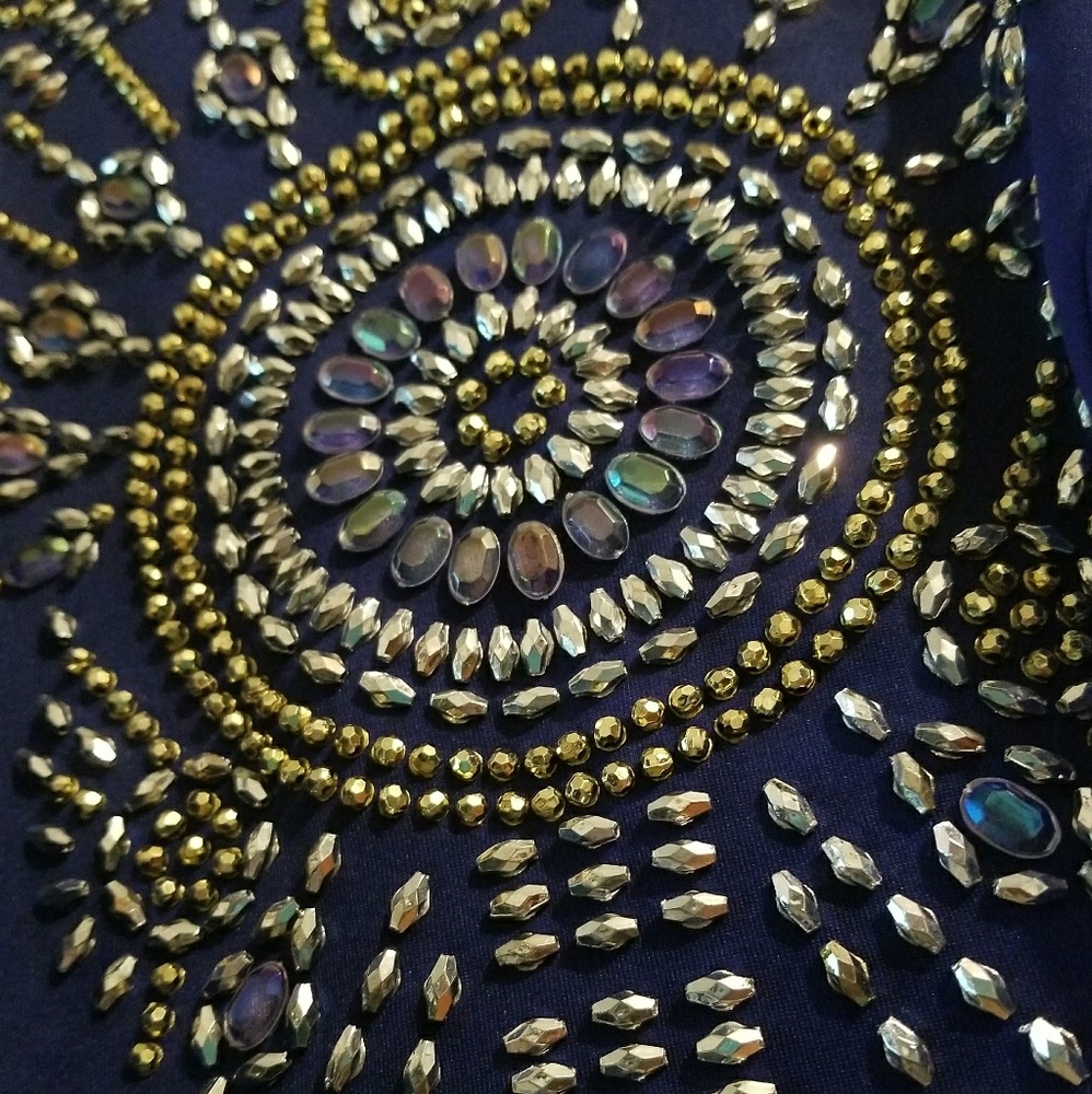 Dress - Picture 2 of 4